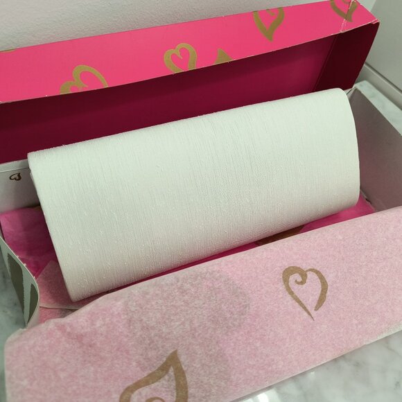 NEW Vintage Y2K Victoria Secret White Fabric Day and Evening Clutch Purse - Picture 2 of 5